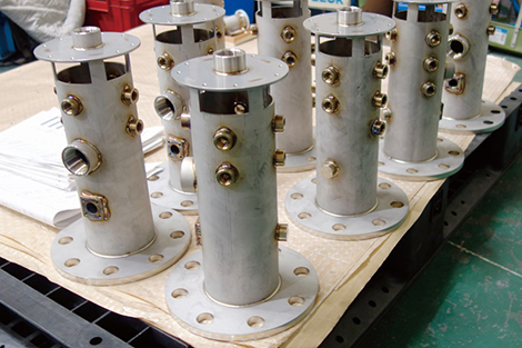 ハンディをロボットに取り付けて溶接した製品